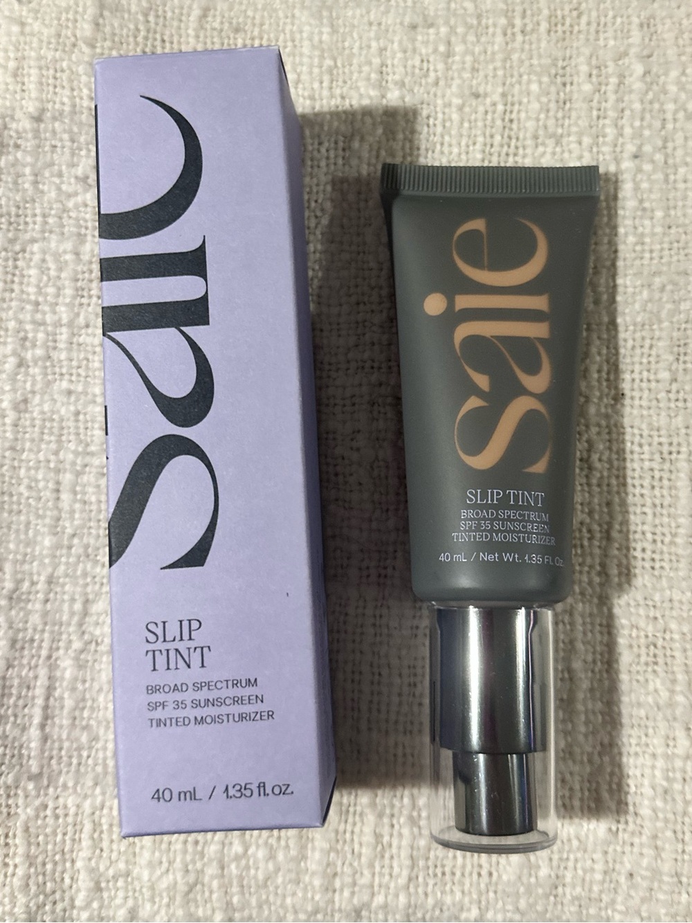 Saie- Slip Tint